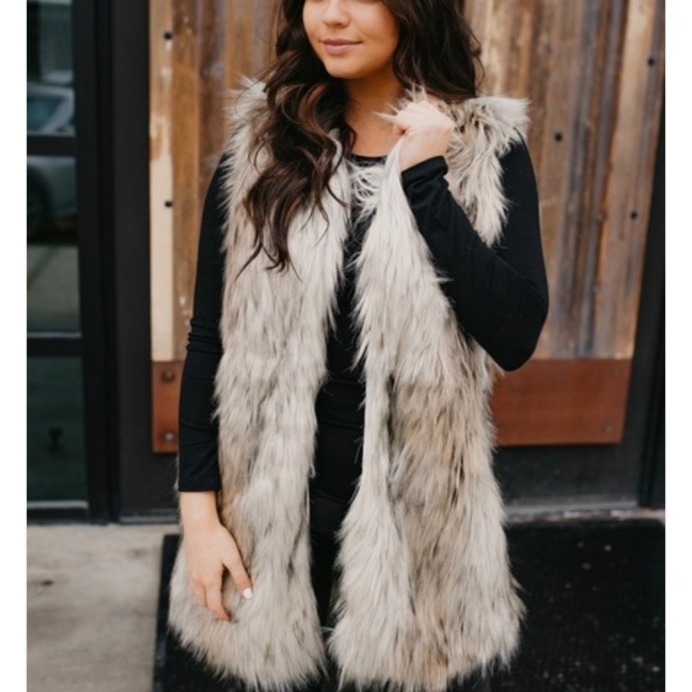 BB Dakota faux fur vest